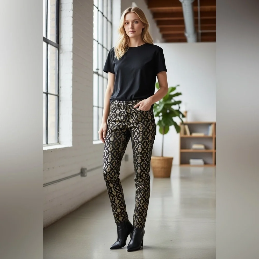 TINSELTOWN Brocade Skinny Jeans Gold Foil Size 7